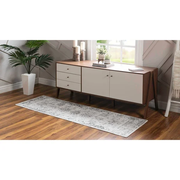 Unique Loom Sofia Casino Gray 3& 3 x 19& 8 Runner Rug - Grey