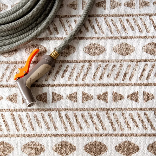 nuLOOM Rugs Outdoor Tribal Cora Beige 6& 7x22 x 9& Area Rug