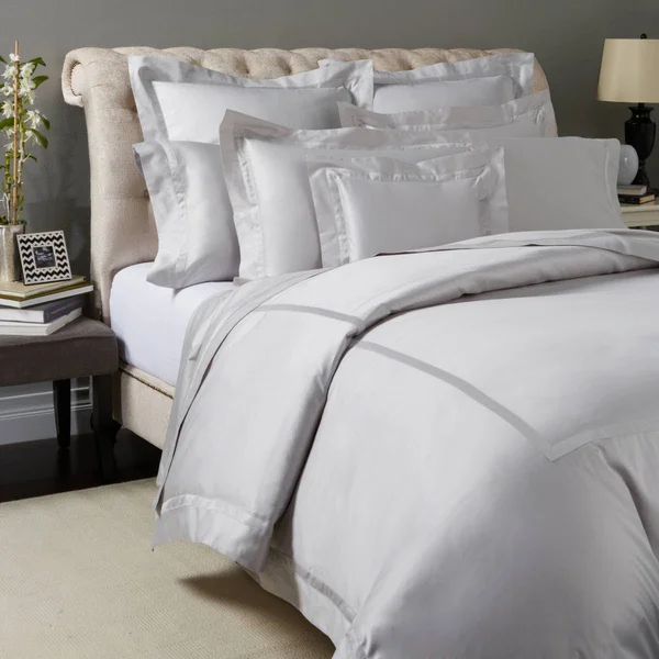 Matouk Nocturne - Full/Queen Duvet Cover, Bronze