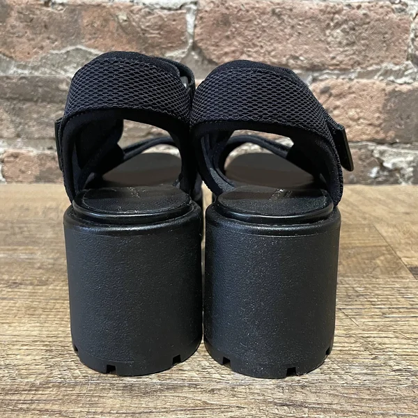 Vagabond Dioon Sandal Black - 36