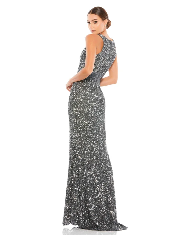 Mac Duggal Scalloped Neckline Sequined Evening Gown Forest Green, Size 8