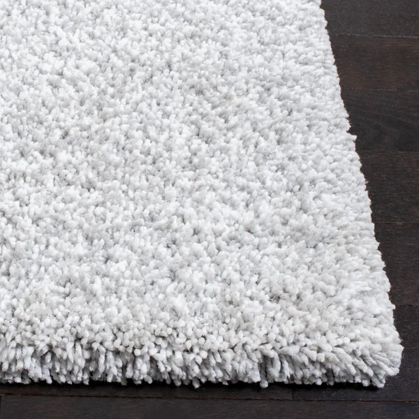 Ultimate Shag Rug Sand Ivory 5&x8& Safavieh