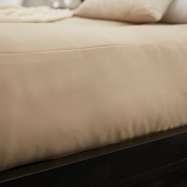 Humble and Haute Gel Pocket Coil Queen Size 10-Inch Futon/ Platform Mattress - Ivory