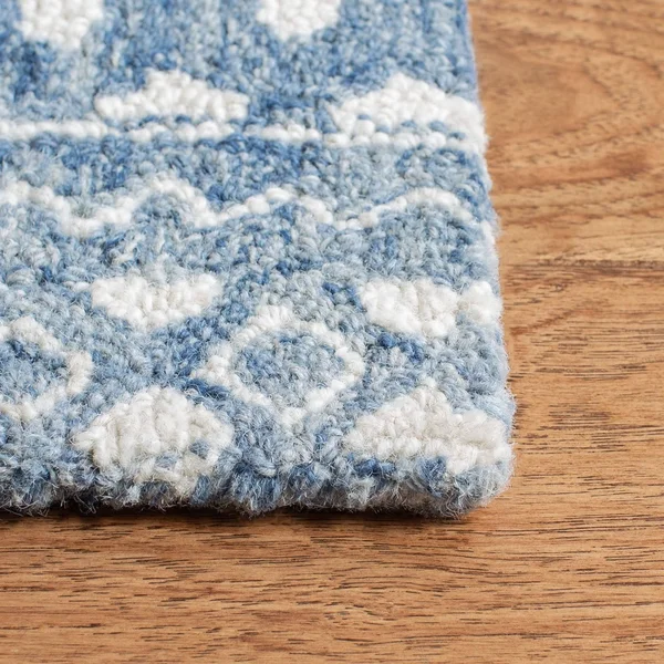 Safavieh Micro-Loop Aqua/Ivory 4 ft. x 6 ft. Area Rug