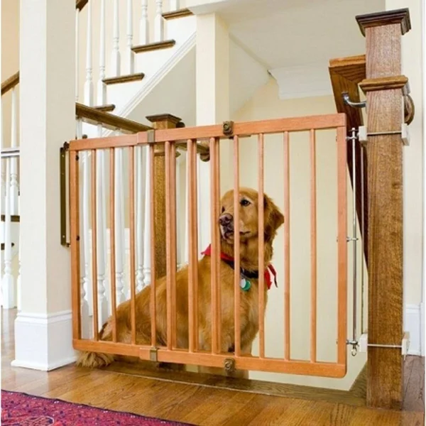 Cardinal Wood Gate