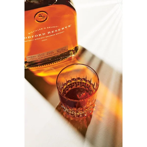 Woodford Reserve Bourbon Bourbon - Kentucky Straight Bourbon Whiskey - 1.75 lt