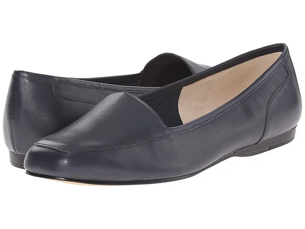 Women's Bandolino Liberty Flat - Size: 12