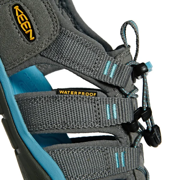 Keen Women's Clearwater CNX (7.5 Gargoyle/Norse Blue)