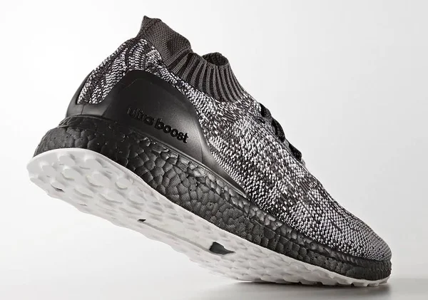 Adidas Ultra Boost Uncaged Black White - Size 9 Men