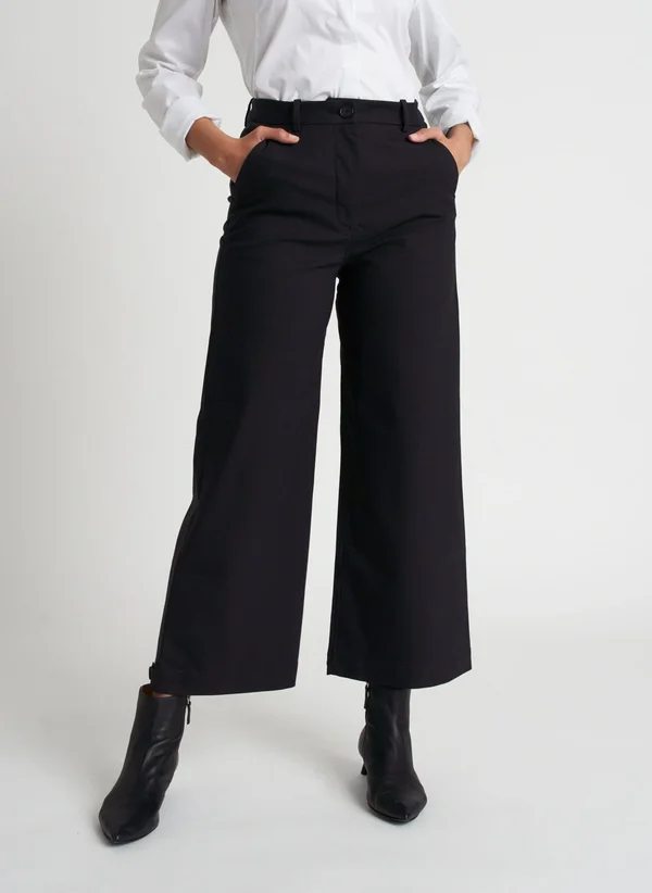 Around Town Crop Pants, Navigator Collection