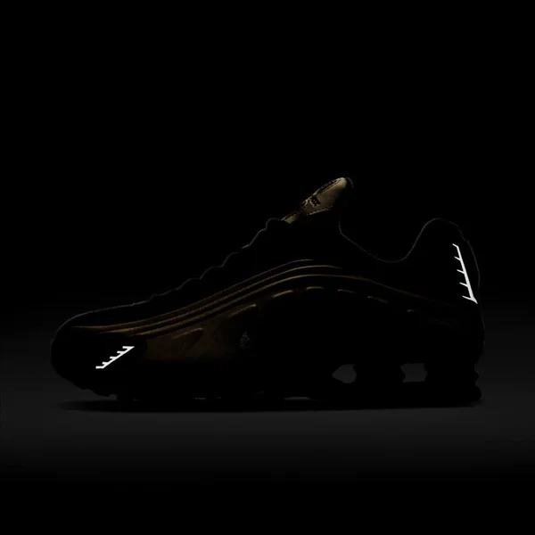 Nike Shox R4 &Metallic Gold& Mens Sneakers - Size 5.0