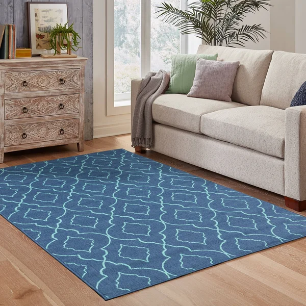 Style Haven Scalloped Lattice Navy/ Blue Indoor Outdoor Rug (2&3 x 7&6)