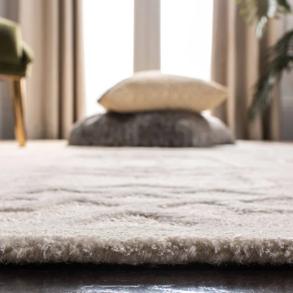 Safavieh Bella BEL138C Sand, Ivory Rug 4&x 6& Rectangle