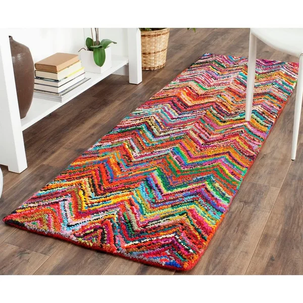 Safavieh Nantucket Pink/Multi 4& x 4& Square Area Rug