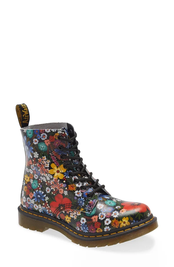 Dr.Martens Women's 1460 Pascal Boots