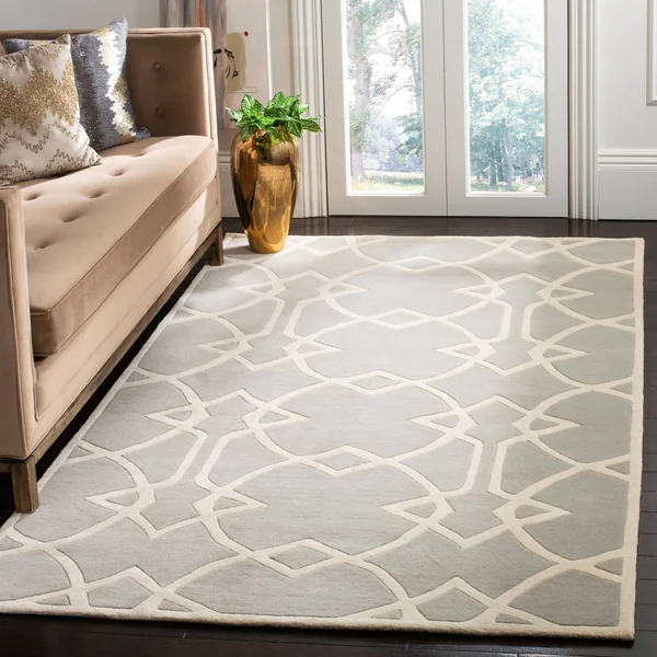 Safavieh Capri Grey & Ivory 8& x 10& Rug