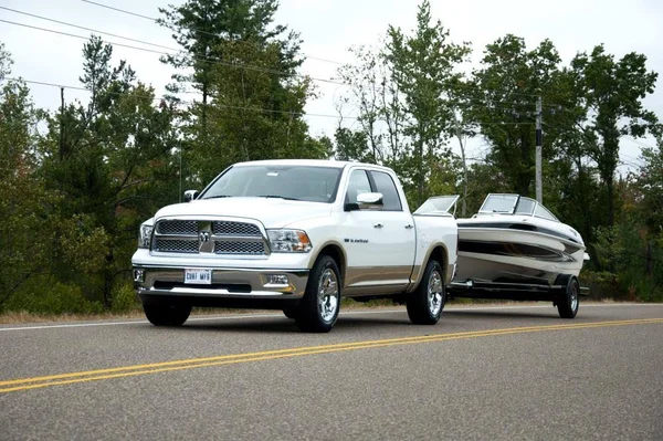 Curt 13344 Class III 2 in. Receiver Hitch