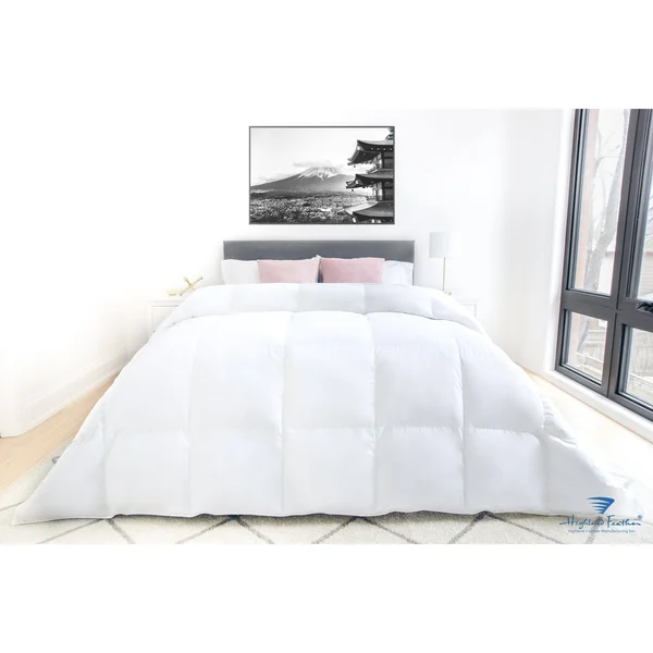 Highland Feather 700 Loft White Down Montpellier Duvet/Comforter All-Seasons Fill 500TC Cotton Casing with Corner Ties - Califor