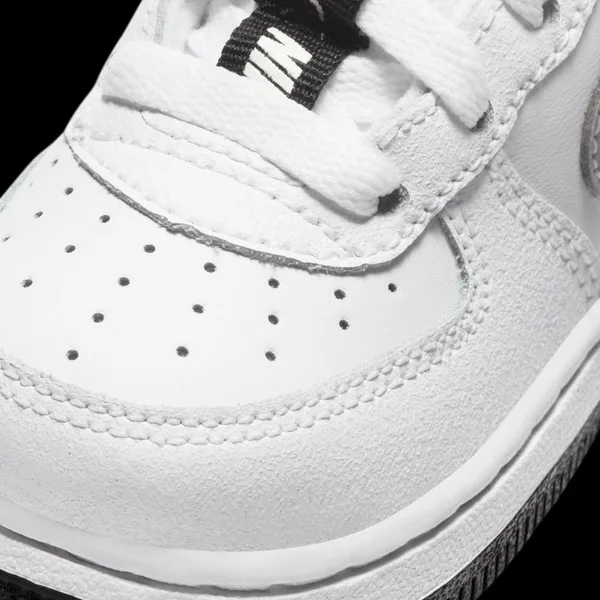 Nike Force 1 LV8 White/Black Toddler Boys& Shoes - Size: 7
