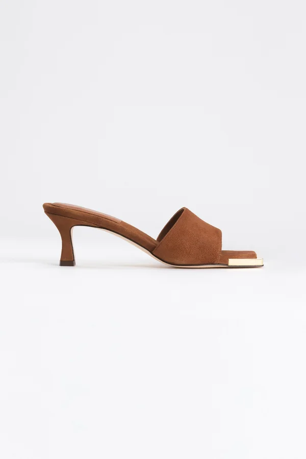 Women's Standout Square Toe Mule in Suede Tobacco, Size 6.5, Good American, Khloé Kardashian