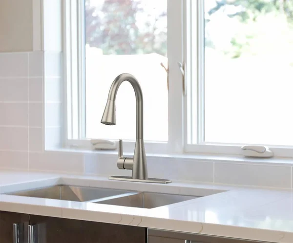 Project Source Stainless Steel 1-Handle Deck-Mount Pull-Down Handle Kitchen Faucet (Deck Plate Included)