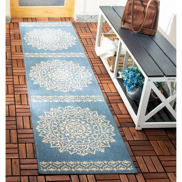 Safavieh 6&-7x22 x 6&-7x22 Square Beach House BHS183Q Red Creme Rug