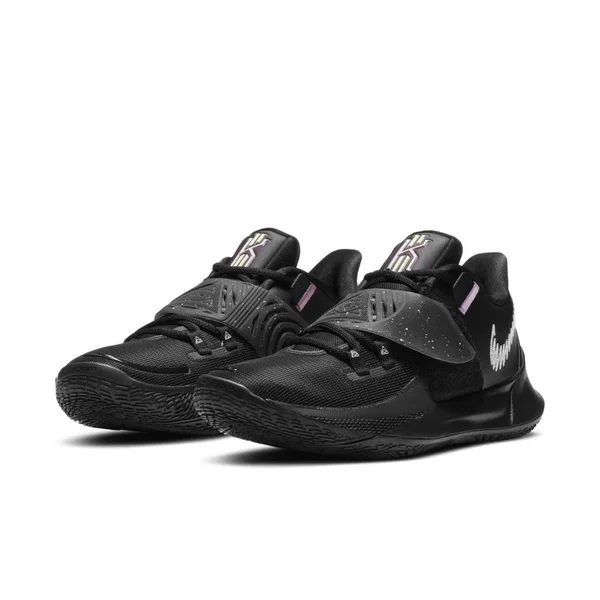 Nike Kyrie Low 3 Basketball Shoes in Black, Size: 18, CJ1286-002