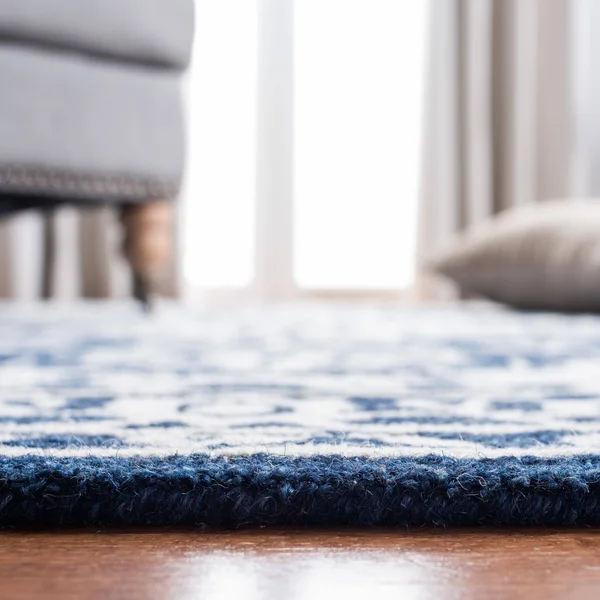 Safavieh Micro-Loop Rug Collection MLP648N - Navy - Ivory - 5' x 5' Square