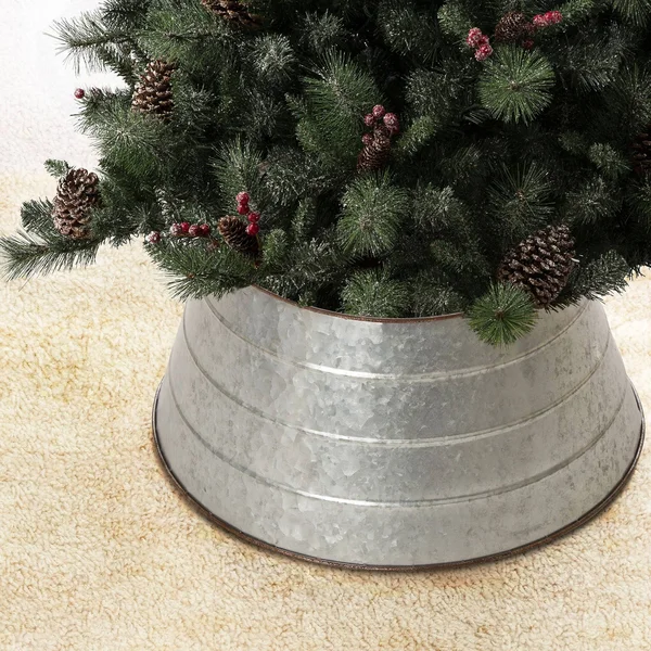Glitzhome 22x22D Painted Red Metal Tree Collar