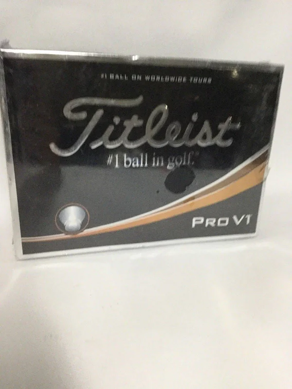 Titleist Pro V1 12 Pack Golf Balls