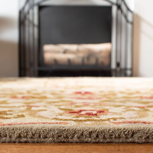 Safavieh Classic CL756A 6& Round Rug