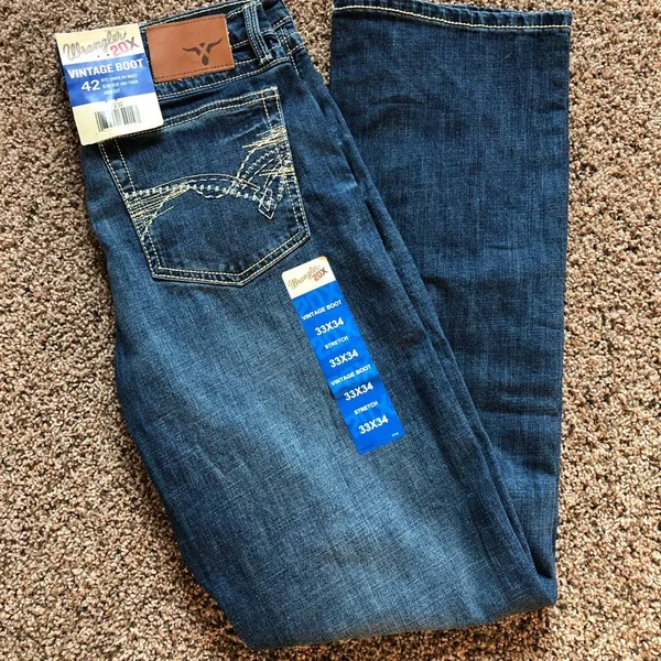 Wrangler Men's 20X NO. 42 Vintage Boot Cut Jeans