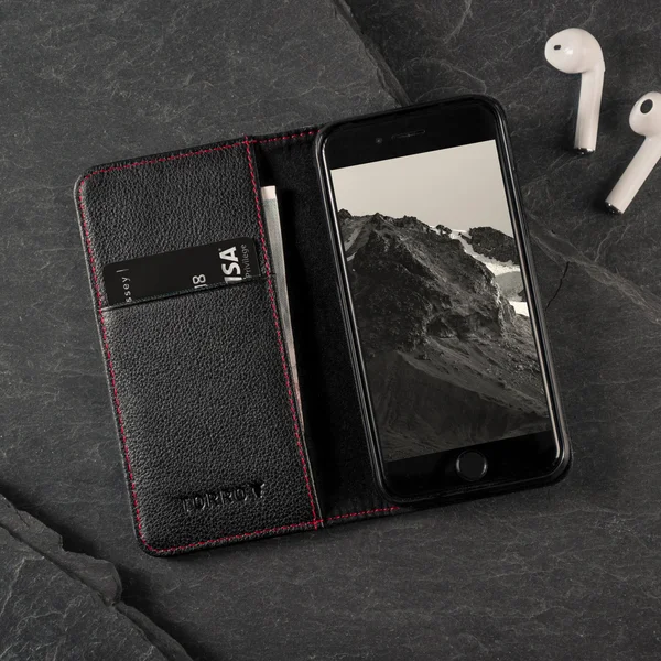 iPhone SE (2020) & iPhone 7/8 Leather Case - Black with Red Detail - Torro