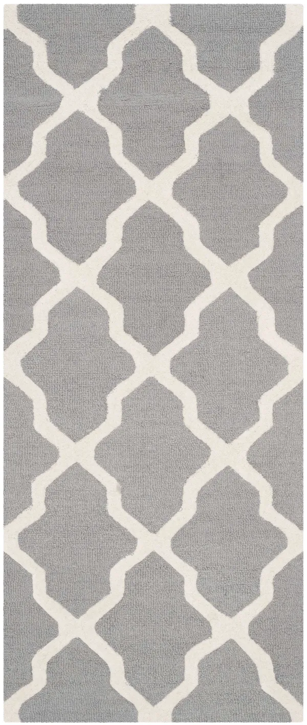 Safavieh Cambridge Silver & Ivory 2&-6x22 x 14& Rug