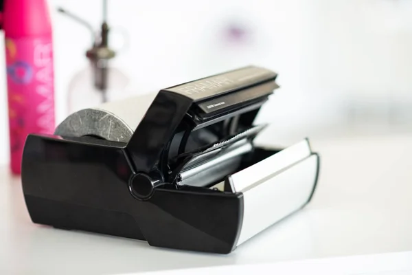 Framar Fold Freak Foil Dispenser