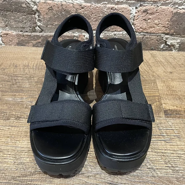 Vagabond Dioon Sandal Black - 36