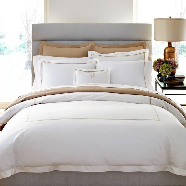 Matouk Essex Standard Pillowcase, Pair - Champagne