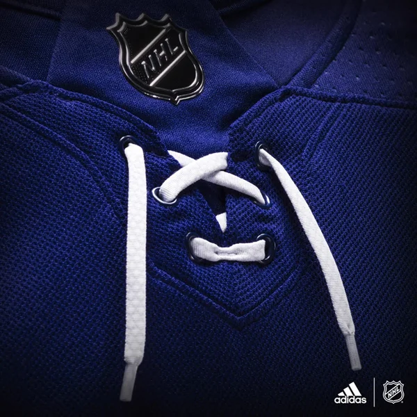 Toronto Maple Leafs Adidas Authentic Home NHL Hockey Jersey - L
