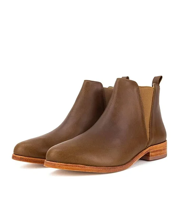 Nisolo Classic Chelsea Boot Women's 1-2 inch Heel Shoes Brown : 9.5 M