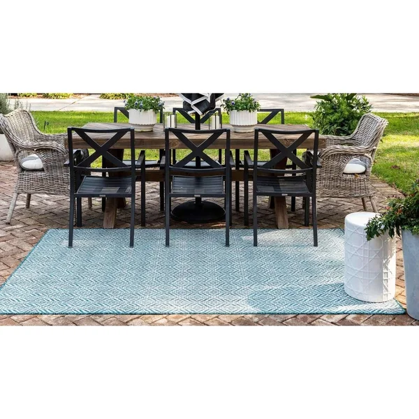 Unique Loom Outdoor Deco Area Rug (5& 0 x 8& 0 - Rust Red)