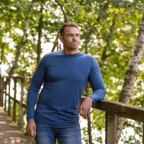 menique Men's Merino 160 Long Sleeve Crew Denim M, Denim