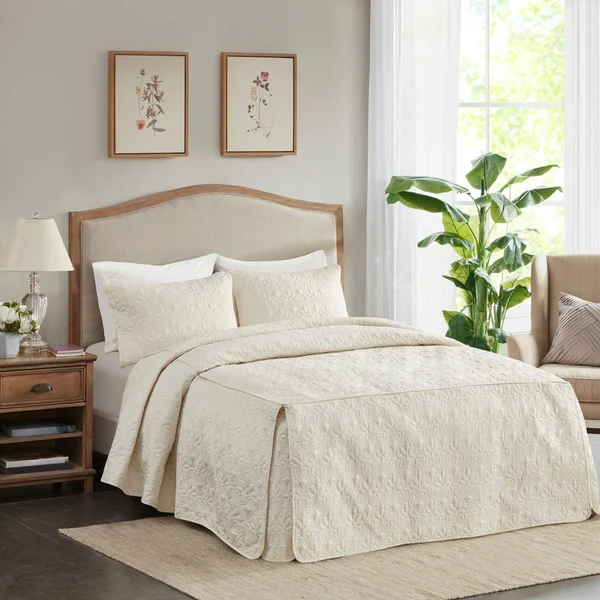 Madison Park - Quebec 3 Piece Fitted Bedspread Set - Khaki - Queen