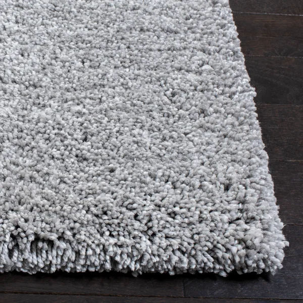 Ultimate Shag Rug Sand Ivory 5&x8& Safavieh