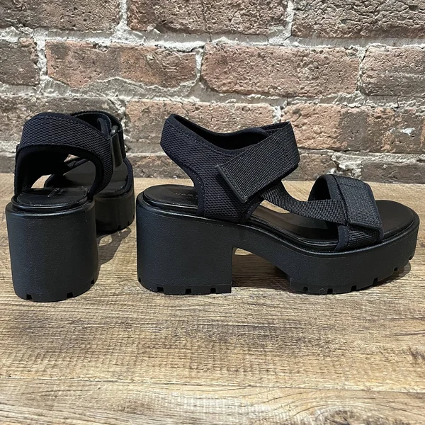 Vagabond Dioon Sandal Black - 36