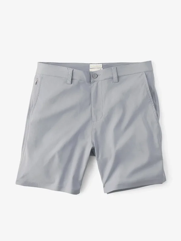 Tasc Performance Motion Travel 7in Short for Men in Glacier Gray.Size 40
