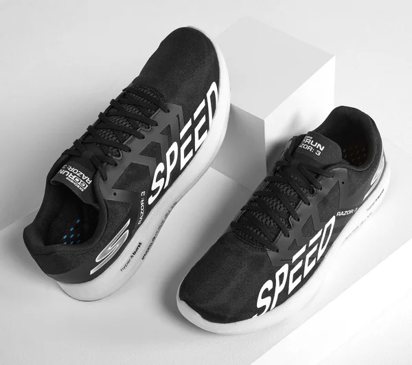 Skechers Men's GOrun Razor 3 Hyper Running Shoes - Black/White, 6.5