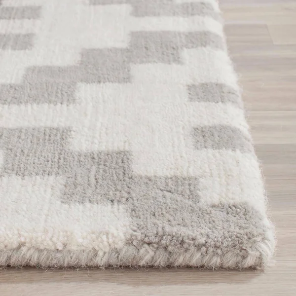 Safavieh Cambridge Grey & Taupe 8& x 10& Rug