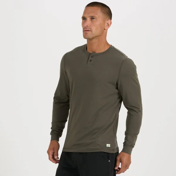 Vuori Men's Ever Henley