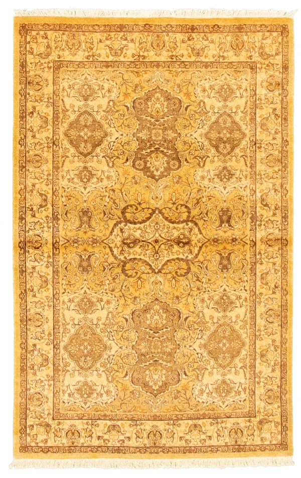 Hand-Knotted Pako Persian Ivory Wool Rug - 4&0 x 6&2/4&0x22 x 6&2x22