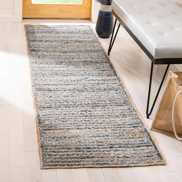 Safavieh Cape Cod CAP250A Natural - Blue 5& x 8& Oval Area Rug